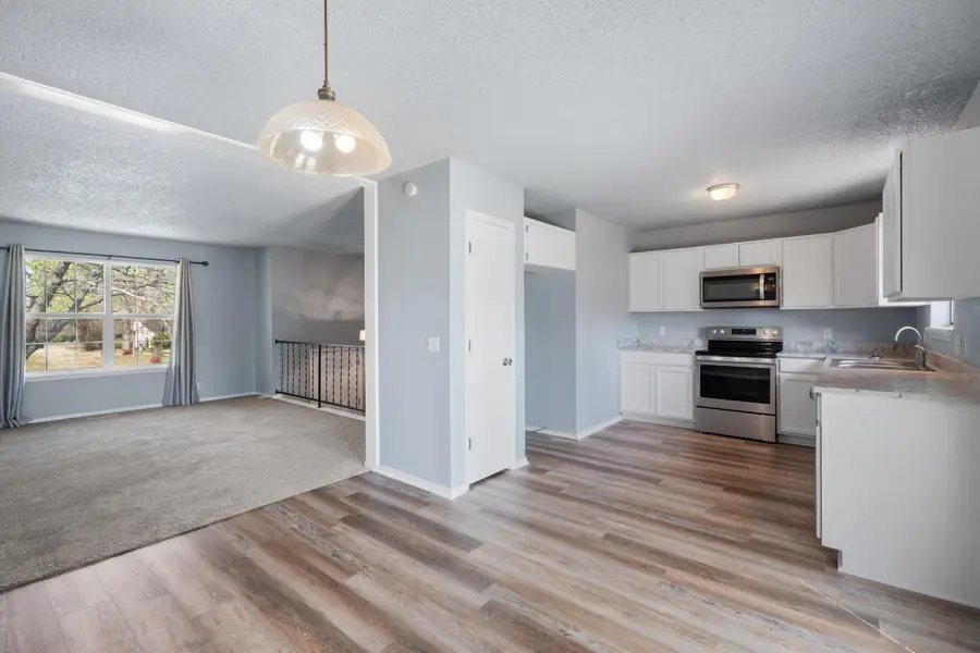 608 W 5th Street, Grove, OK 74344 - #3