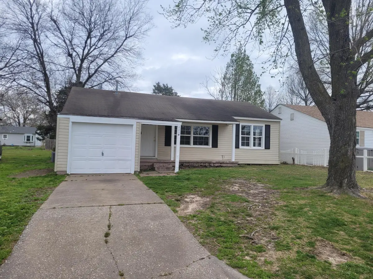 1114 M Street, Miami, OK 74354 - #1