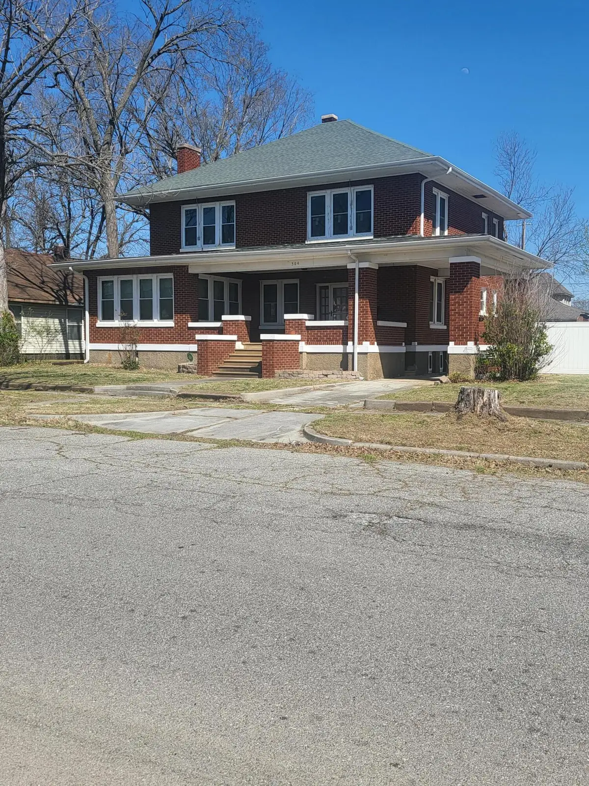 304 B Street, Miami, OK 74354 - #1