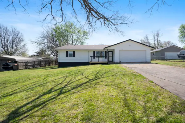 1029 Red Bud Drive, Grove, OK 74344