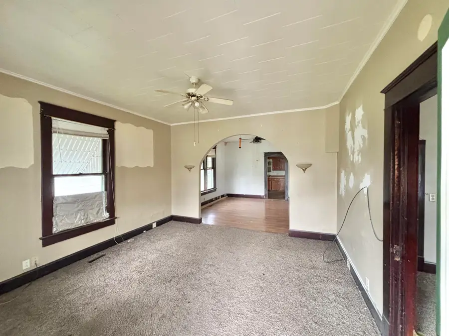 447 N Thompson Street, Vinita, OK 74301 - #2