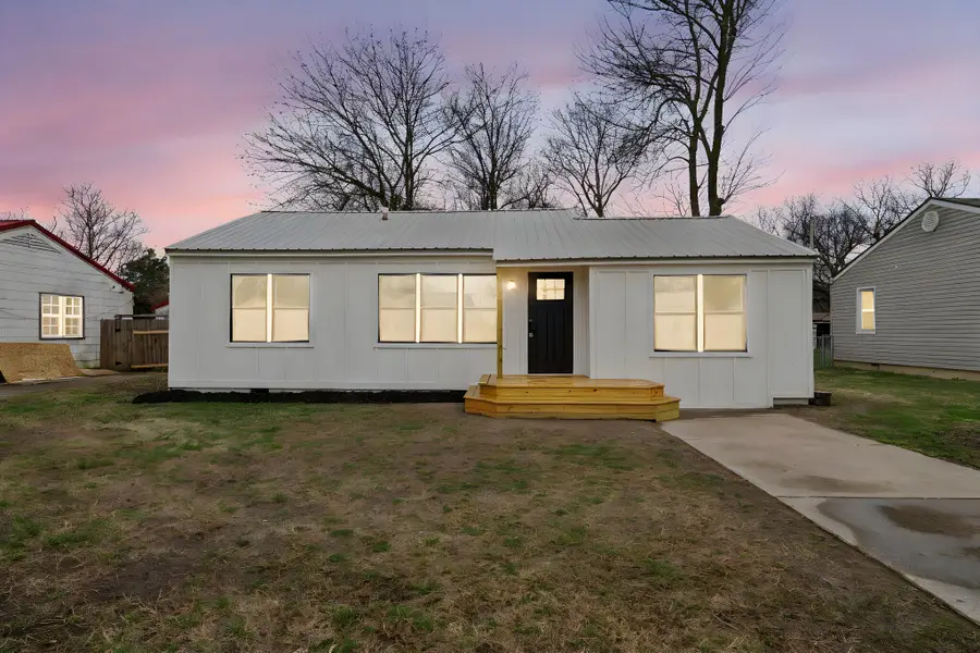 905 M Street, Miami, OK 74354 - #2