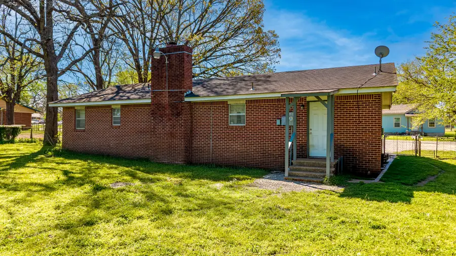 109 W Gray Street, Jay, OK 74346 - #3