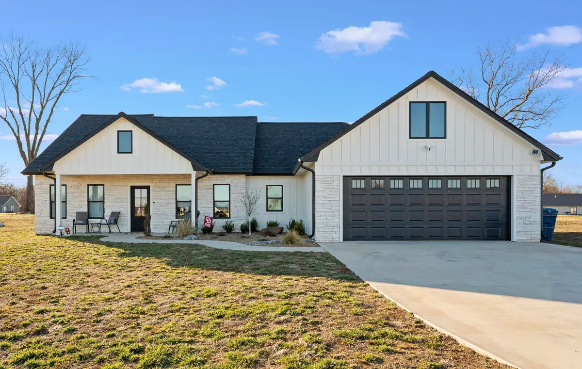 61500 Tarhe Trail, Fairland, OK 74343 - Image #1