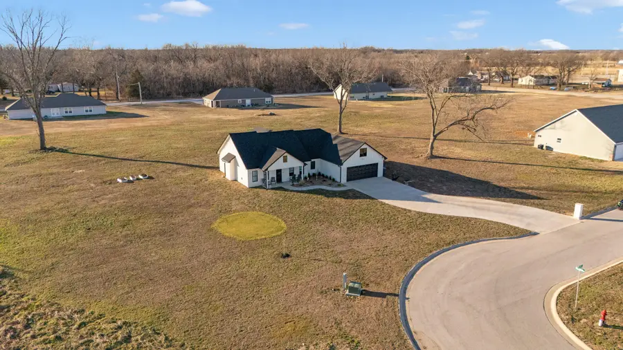 61500 Tarhe Trail, Fairland, OK 74343 - Image #3