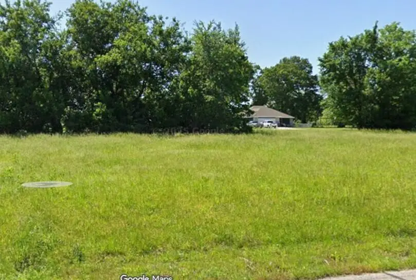 2110 S Broadway Street, Grove, OK 74344 - Image #2