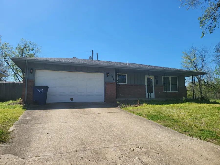 1209 6th Avenue, Miami, OK 74354 - #2