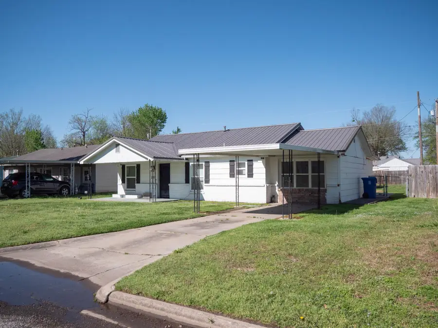 2217 B Street, Miami, OK 74354 - #2