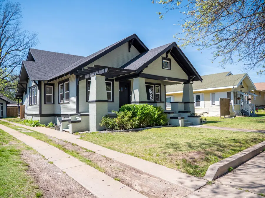 315 B Street, Miami, OK 74354 - #3