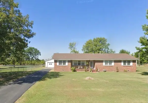 307 N Main Street, Commerce, OK 74339