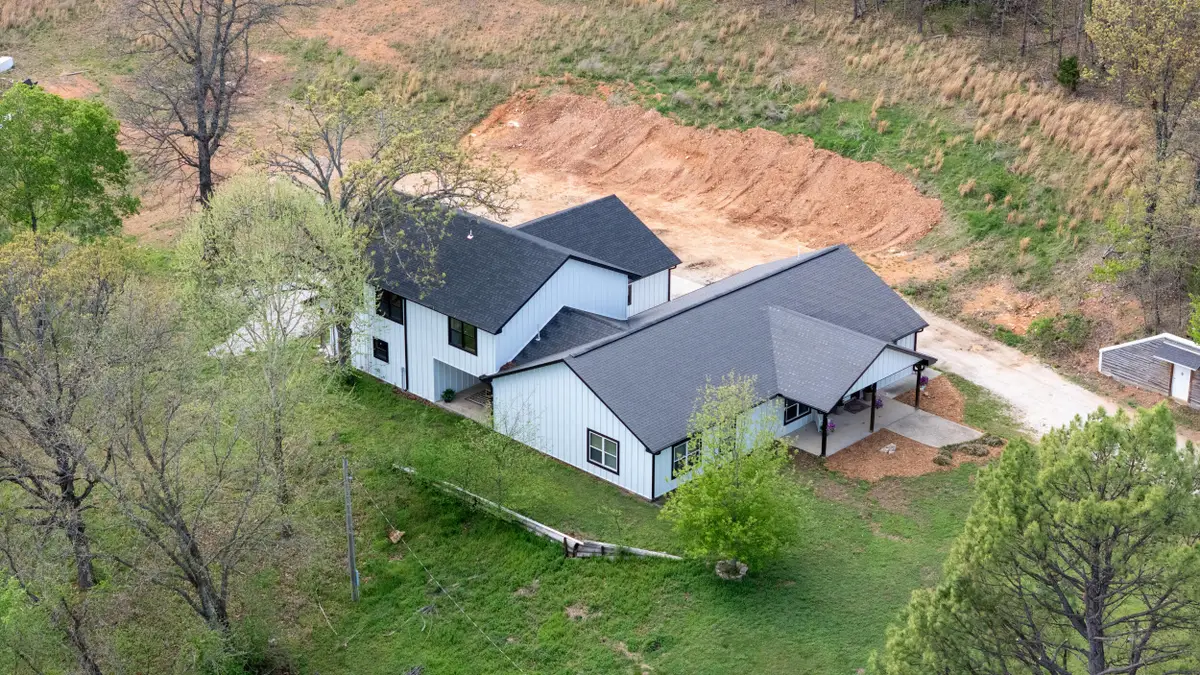 69999 E 152 Road, Wyandotte, OK 74370 - #1