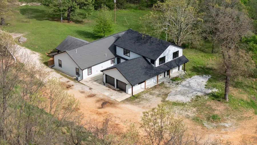 69999 E 152 Road, Wyandotte, OK 74370 - #2