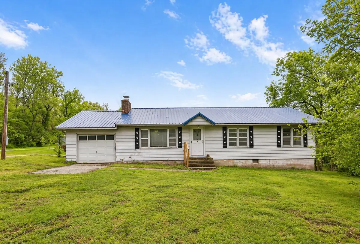 64699 E 100 Road, Miami, OK 74354 - #1