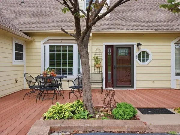 31990 S 624 Place #B2, Grove, OK 74344