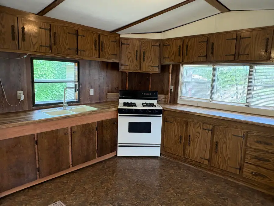 109 N Division Street, Bernice, OK 74331 - #2