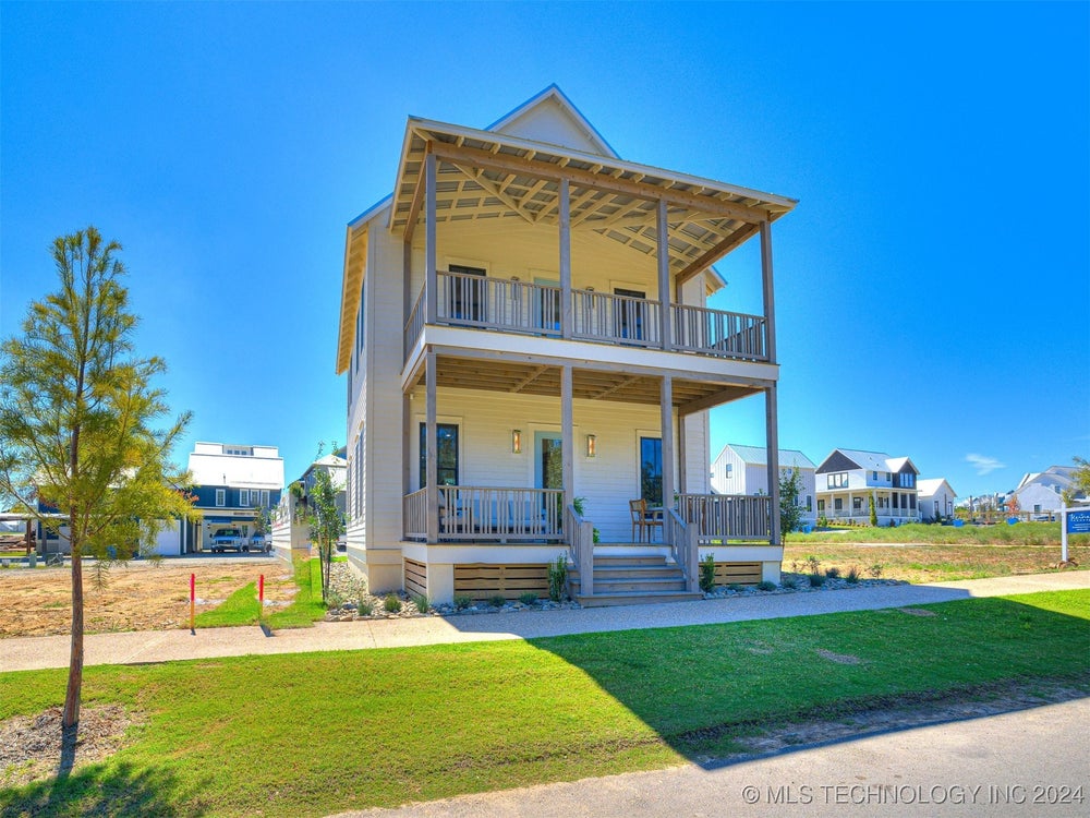 36 Hill Street, Carlton Landing, OK 74432 BHGRE