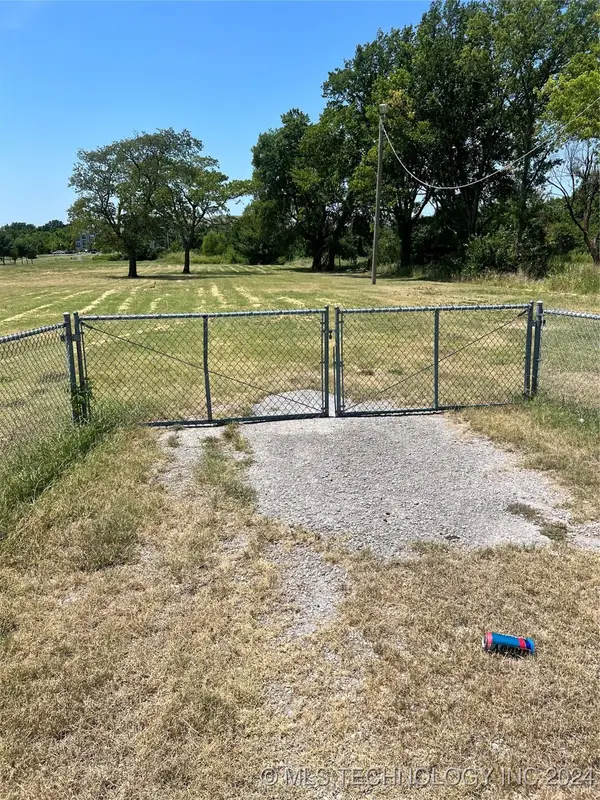 Address Withheld By Seller, Broken Arrow, OK 74012