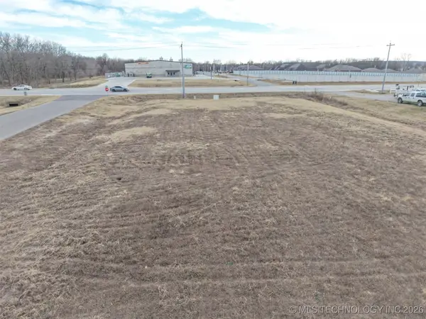 Castle Street, Skiatook, OK 74070