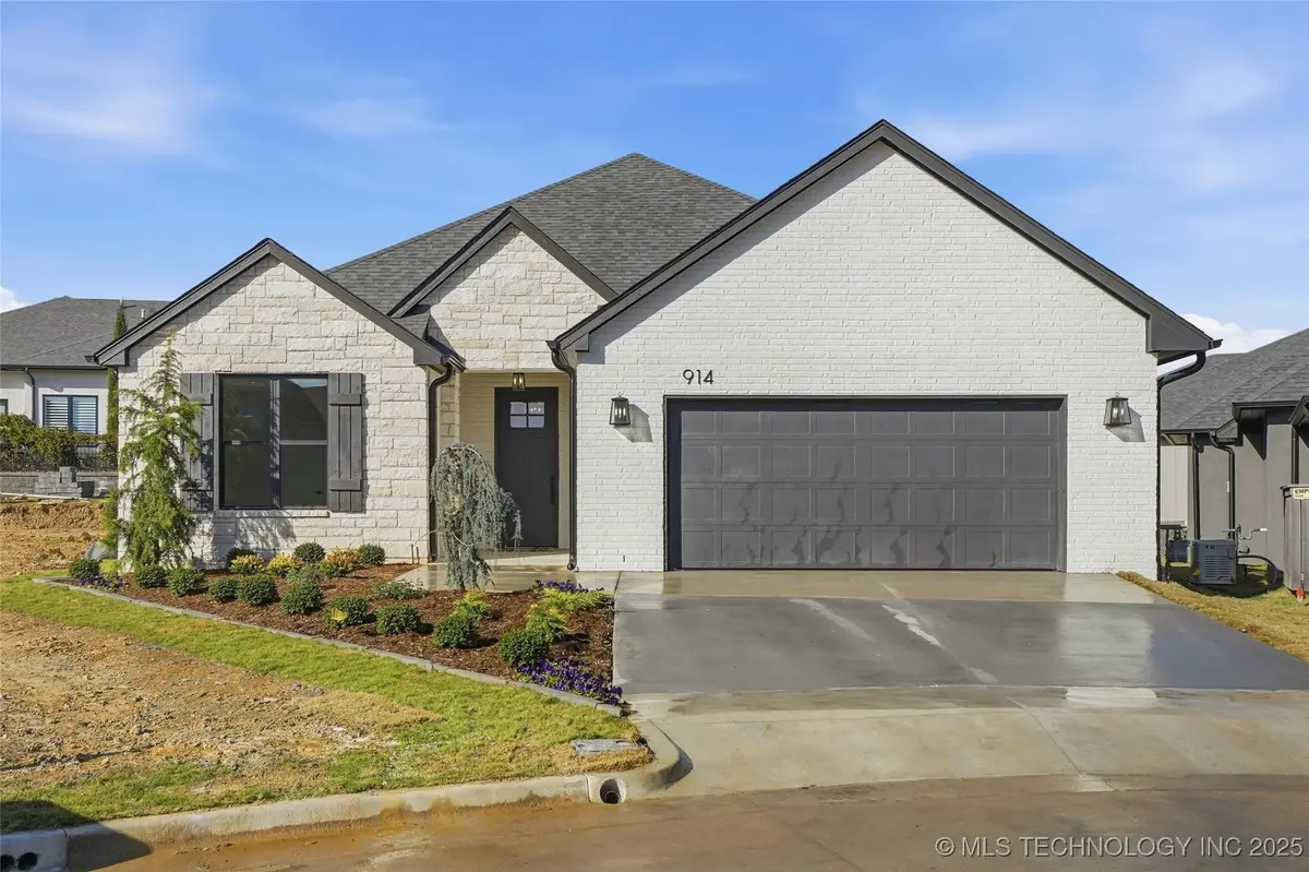 914 W 85th Street S, Tulsa, OK 74132 - Image #1