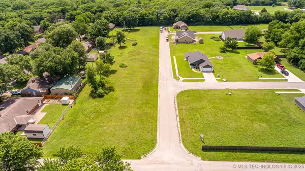 705 Sooner Place, Dewey, OK 74029