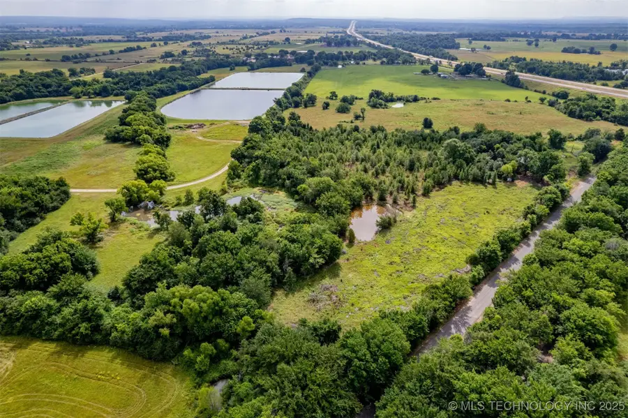 19202 S Old Highway 2, Warner, OK 74469 - #3