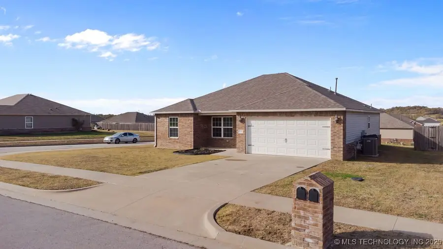 23288 S Bessie Boulevard, Claremore, OK 74019 - Image #3