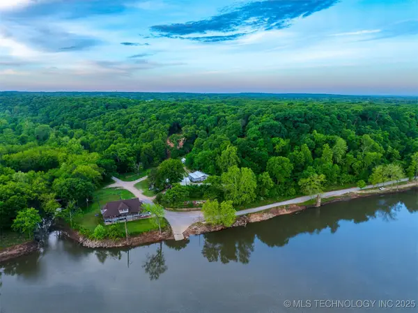 9212 N 447 Road, Spavinaw, OK 74366