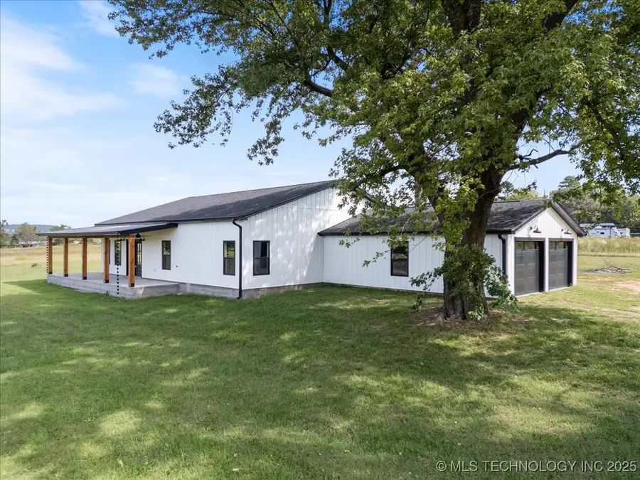 22372 North Road, Summers, Ar 72769 - Image #2