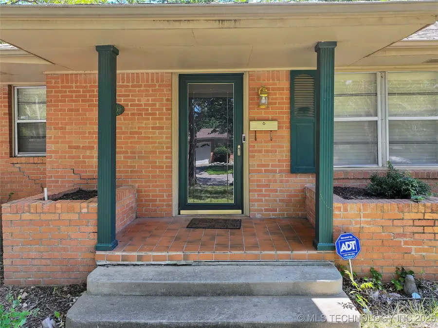 1740 Tiverton, Ardmore, OK 73401 - #2