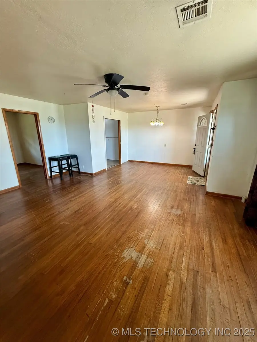 32061 S Highway 69, Big Cabin, OK 74332 - Image #3