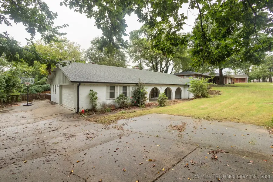 913 Sandstone Avenue, Bartlesville, OK 74006 - Image #3