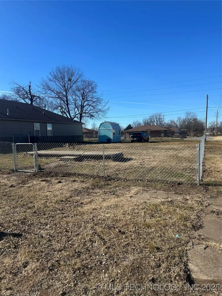 801 S Elm, Bartlesville, OK 74003 - #2