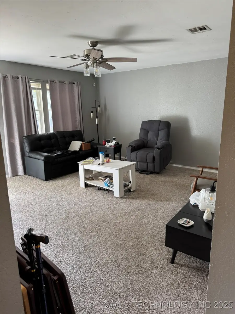 804 W Pittsburg Street, Broken Arrow, OK 74012 - Image #2