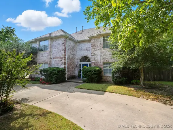 8710 S Delaware Place, Tulsa, OK 74137