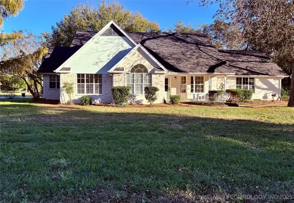 114 N Henderson Street, Caddo, OK 74729