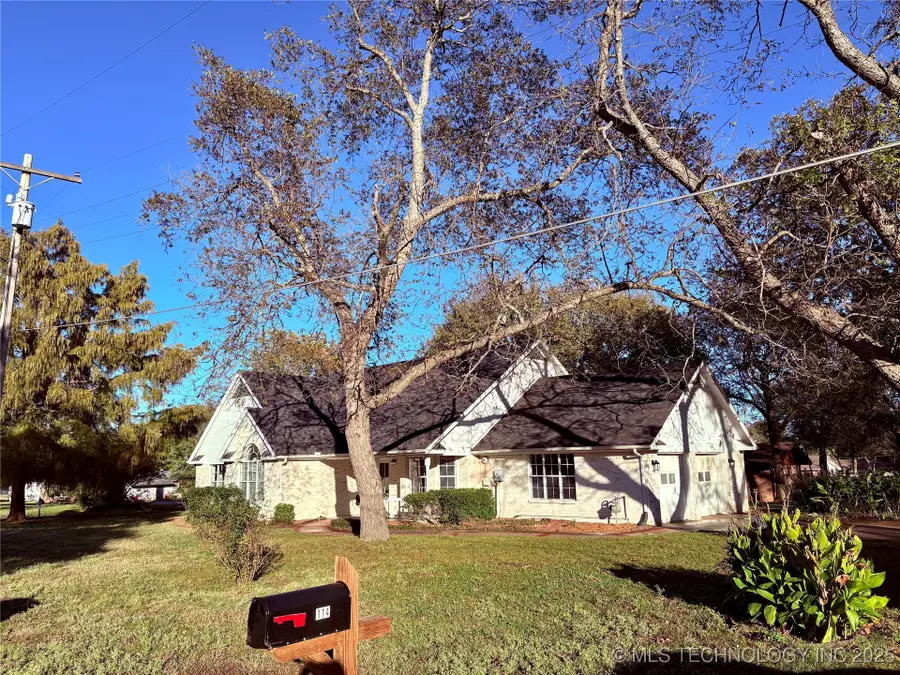 114 N Henderson Street, Caddo, OK 74729 - Image #3