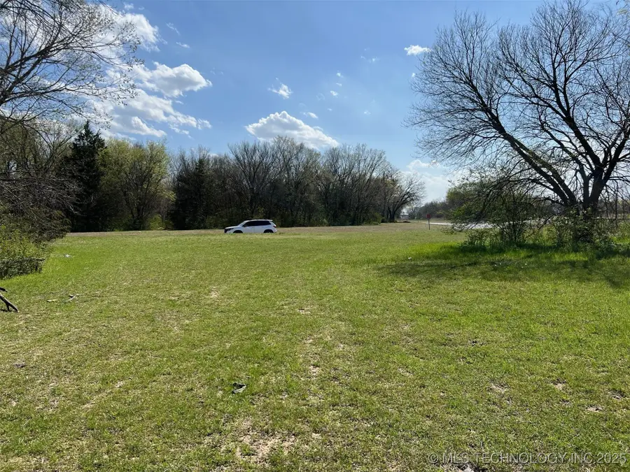 805 11th Ne, Ardmore, OK 73401 - #3