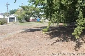 803 E Delaware Avenue, McAlester, OK 74501 - Image #2