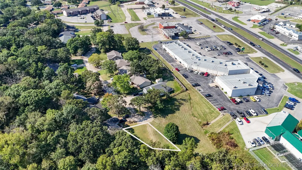 10 Antry Place, Catoosa, OK 74015 - Image #1