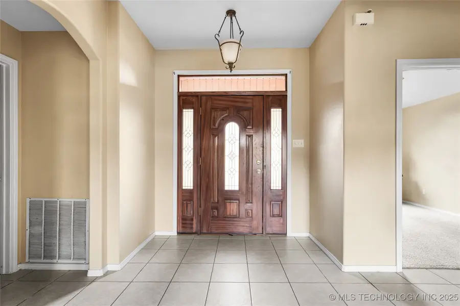 501 Mayall, Marietta, OK 73448 - Image #3