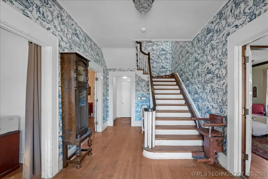 1802 S Cheyenne Avenue, Tulsa, OK 74119 - Image #2