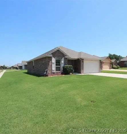 205 Taos Drive, Kiefer, OK 74041 - Image #2