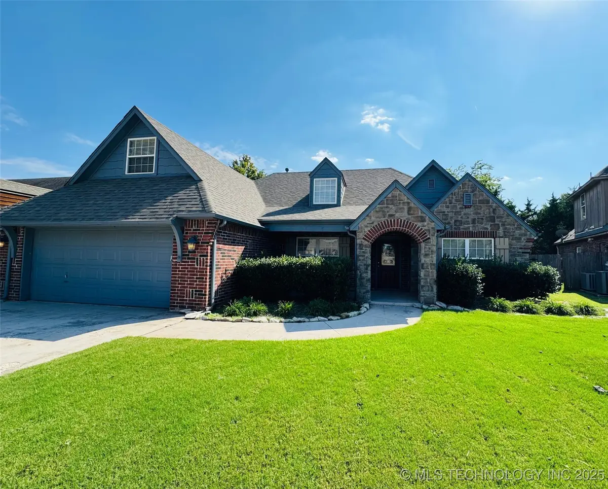 208 E 113th Street, Jenks, OK 74037 - Image #1