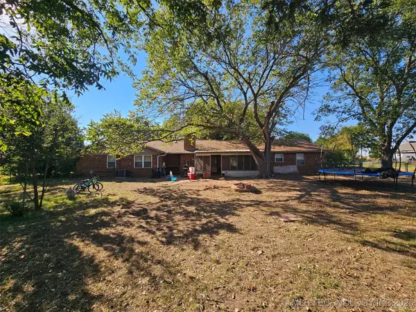 619 E South Boundary Street, Walters, OK 73572