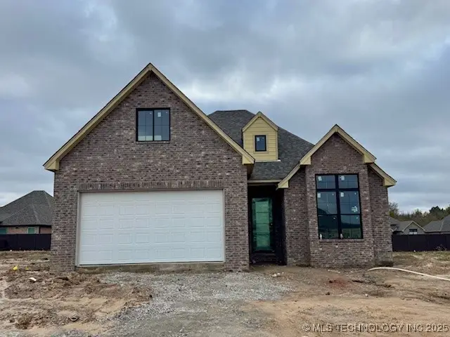 3709 W Laredo Street, Broken Arrow, OK 74012 - Image #1