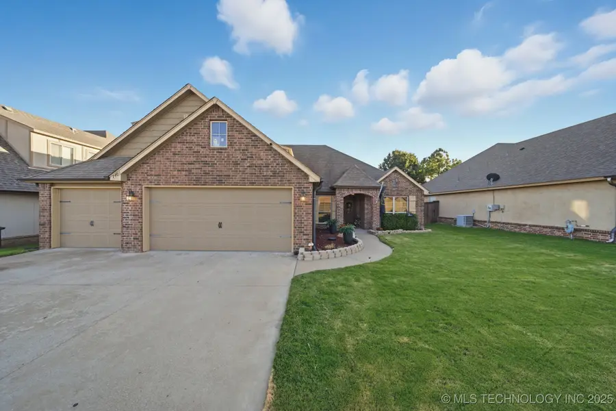 7404 E 83rd Street, Owasso, OK 74055 - Image #2