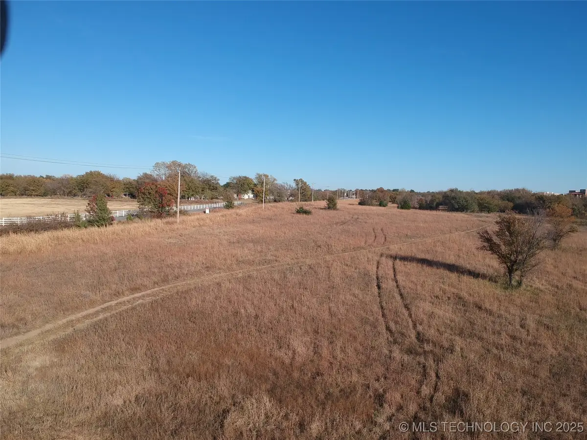 E 106th Street, Owasso, OK 74055 - Image #1