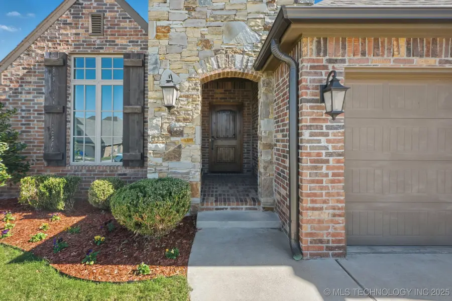 709 N 86th Street, Broken Arrow, OK 74014 - Image #2