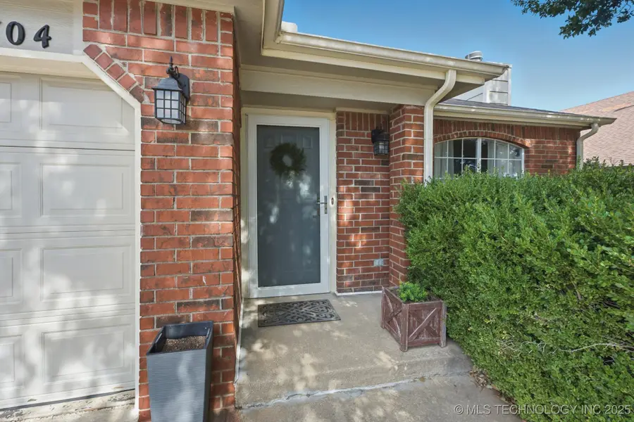 704 E Helena Street, Broken Arrow, OK 74012 - Image #3