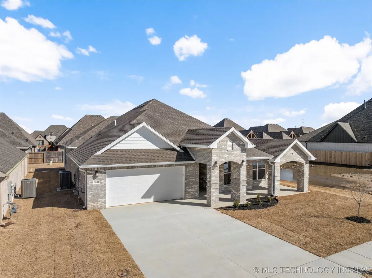 2804 E Northampton Street, Broken Arrow, OK 74014 - Image #1